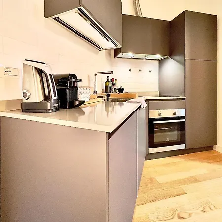Centro Air Conditioning Wi-fi E Netflix Apartamento *